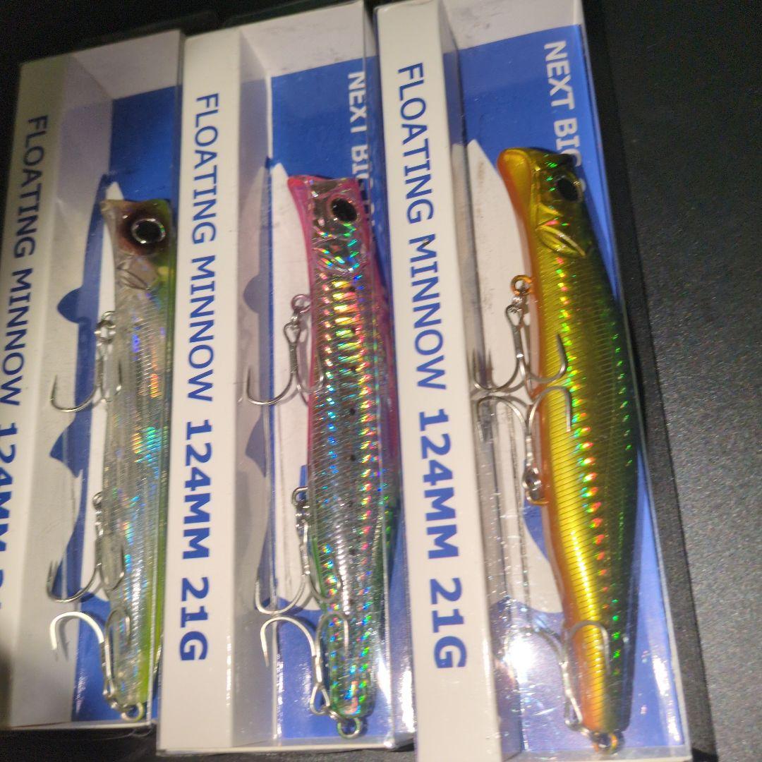 Megabassカゲロウ？MOMOルアー124MM 21G 3色セット