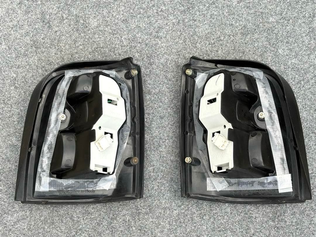 日産マーチ（K11）用 クリアーテールランプ 左右セット