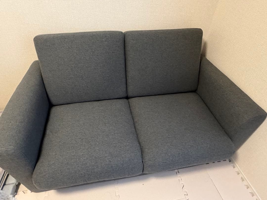 コンパクトにくつろげるソファベッド (フォワード GY) 2人掛け